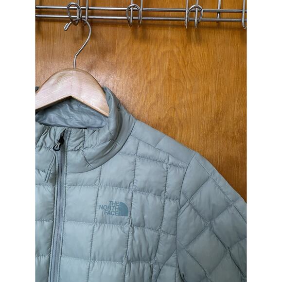 North Face Thermoball Jacket Womens Medium Full Zip Puffer Insulated Light Green - Picture 3 of 9